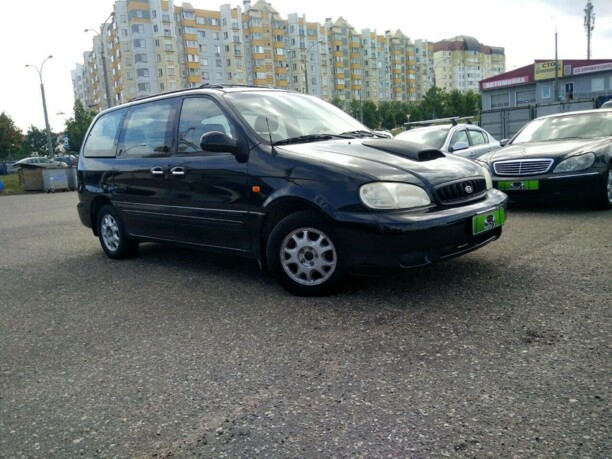 Kia Carnival I, 7 мест, 2000 г.