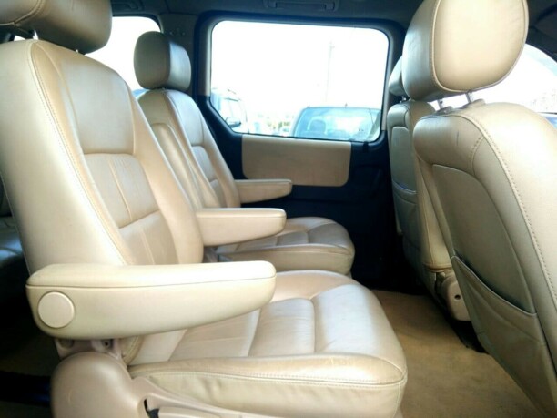 Kia Carnival I, 7 мест, 2000 г.