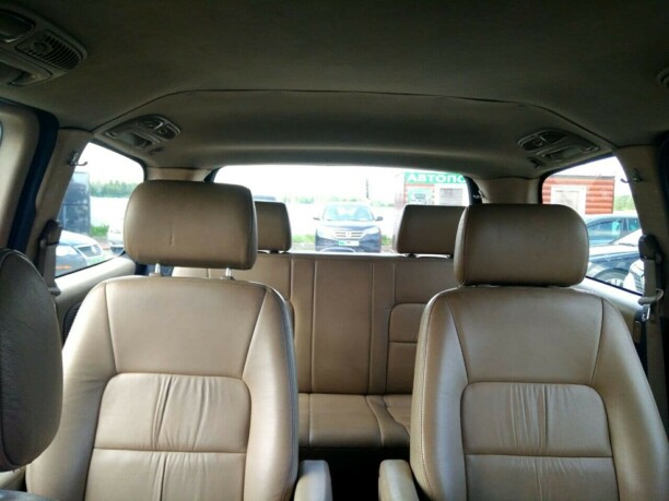 Kia Carnival I, 7 мест, 2000 г.