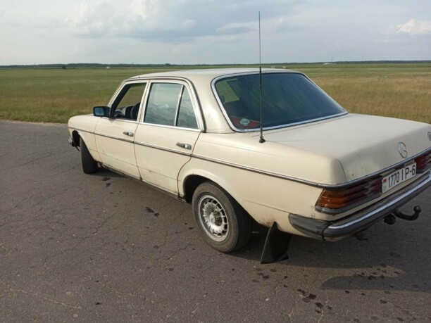 Mercedes-Benz E-Класс W123, 1982 г.