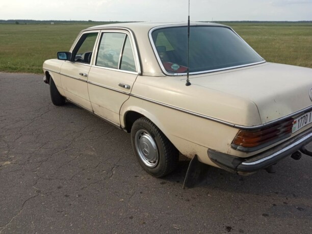 Mercedes-Benz E-Класс W123, 1982 г.