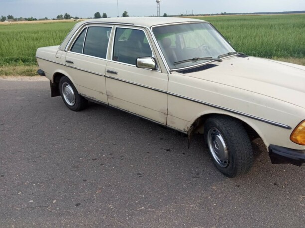 Mercedes-Benz E-Класс W123, 1982 г.