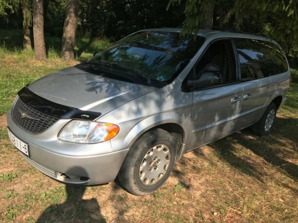 Chrysler Town and Country IV, 7 мест, 2002 г.