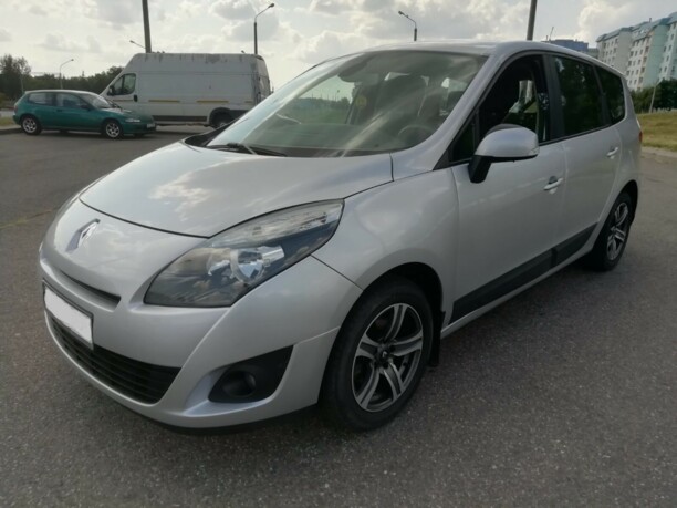 Renault Grand Scenic III, 7 мест, 2009 г.