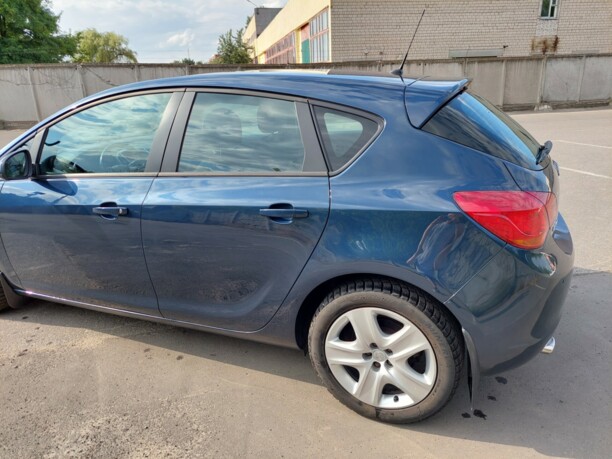 Opel Astra J, 2011 г.