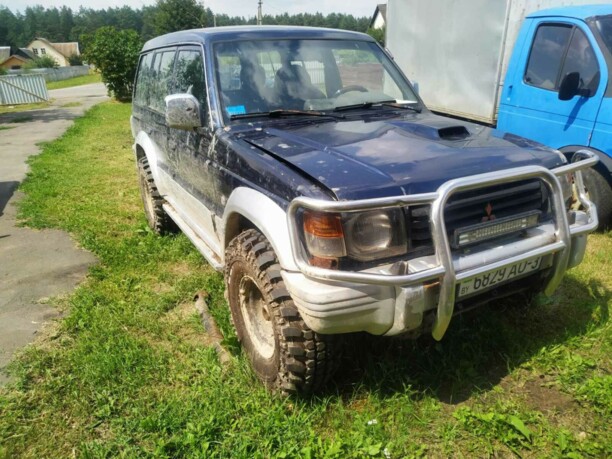 Mitsubishi Pajero II, 7 мест, 1996 г.