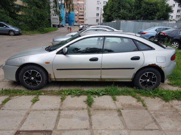 Mazda 323F, 1998 г.
