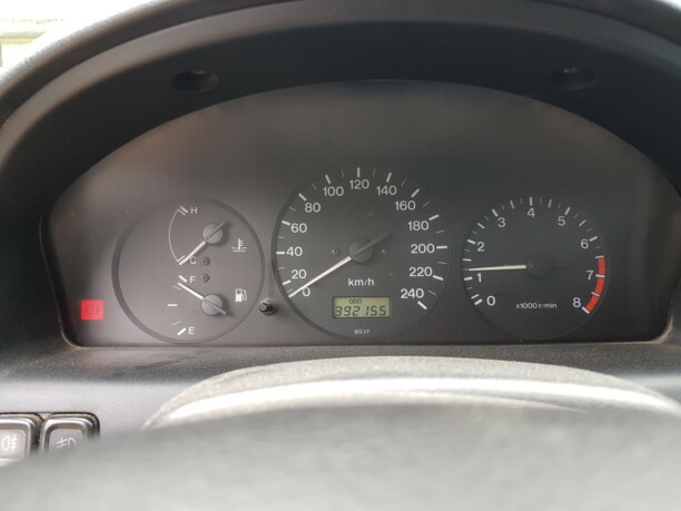 Mazda 323F, 1998 г.
