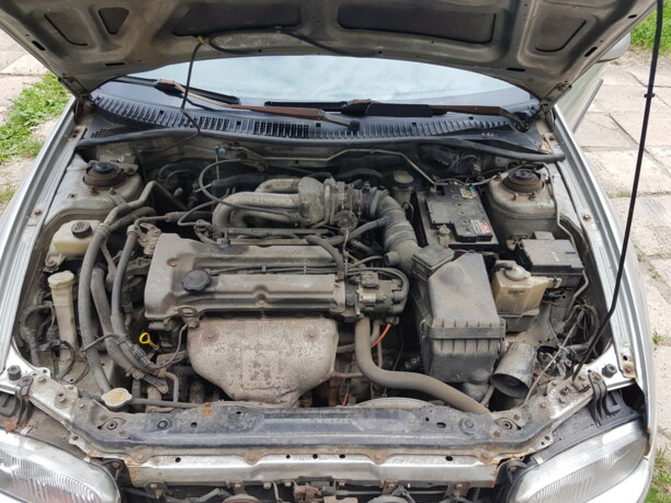 Mazda 323F, 1998 г.