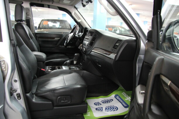 Mitsubishi Pajero IV, 2009 г.