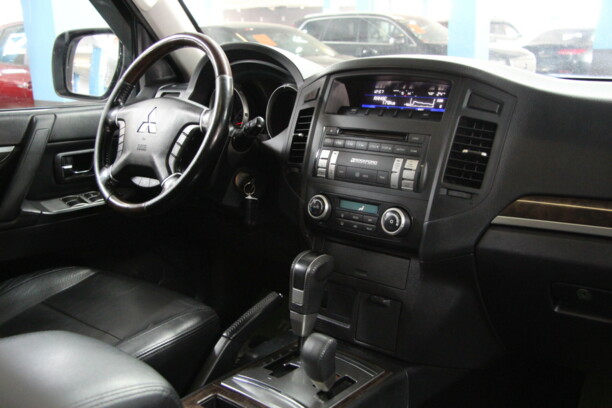 Mitsubishi Pajero IV, 2009 г.