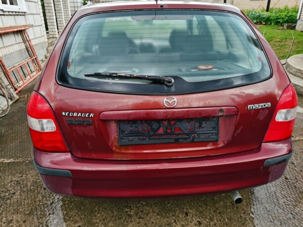 Mazda 323 BJ, 2000 г.