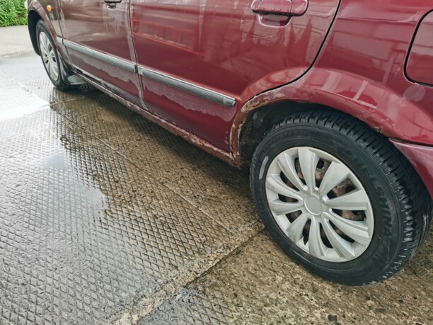 Mazda 323 BJ, 2000 г.