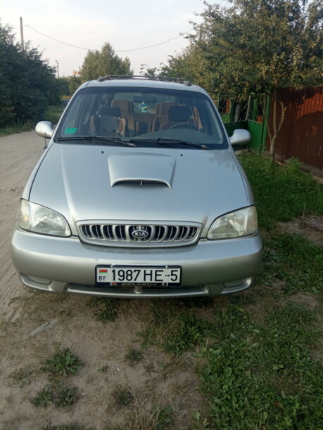 Kia Carnival I, 7 мест, 2000 г.