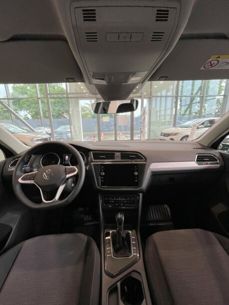 Volkswagen Tiguan II, 2021 г.