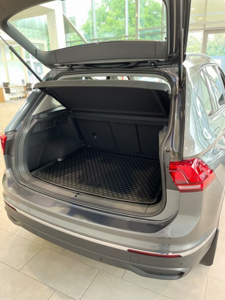 Volkswagen Tiguan II, 2021 г.