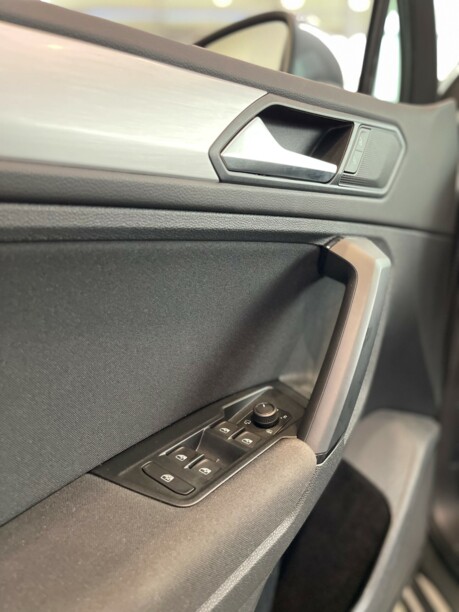 Volkswagen Tiguan II, 2021 г.