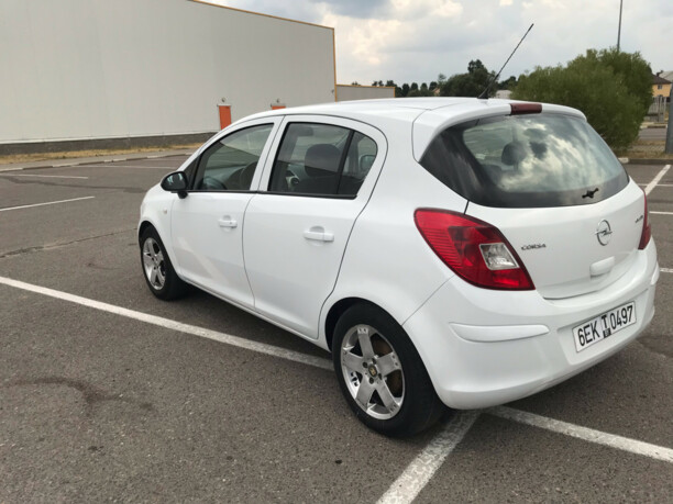 Opel Corsa D, 2008 г.