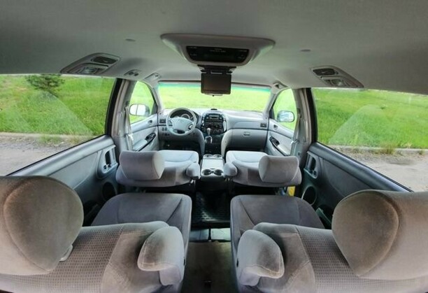Toyota Sienna II (XL20), 7 мест, 2005 г.