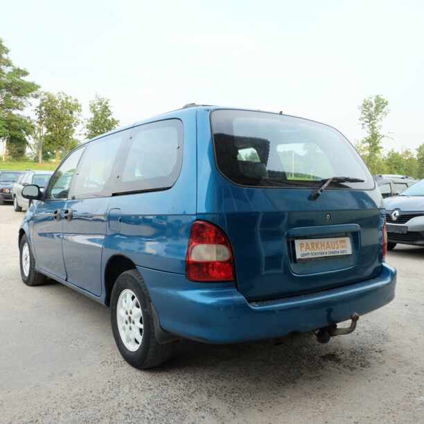 Kia Carnival I, 7 мест, 1998 г.