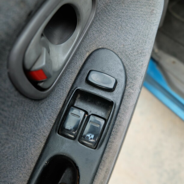 Kia Carnival I, 7 мест, 1998 г.