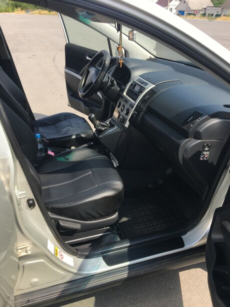 Toyota Corolla Verso II (E121), 2005 г.