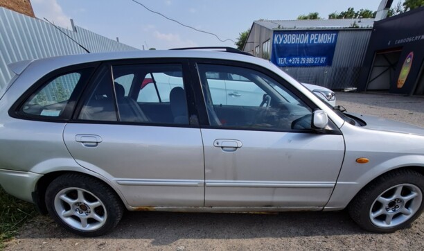 Mazda 323 BJ · Рестайлинг, 2000 г.