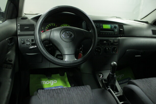 Toyota Corolla IX (E120, 130), 2002 г.