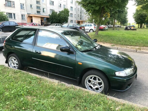 Mazda 323 BA, 1998 г.