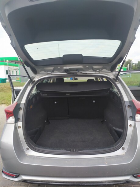 Toyota Auris II (E180) · Рестайлинг, 2016 г.