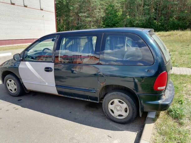 Dodge Caravan III, 7 мест, 1997 г.