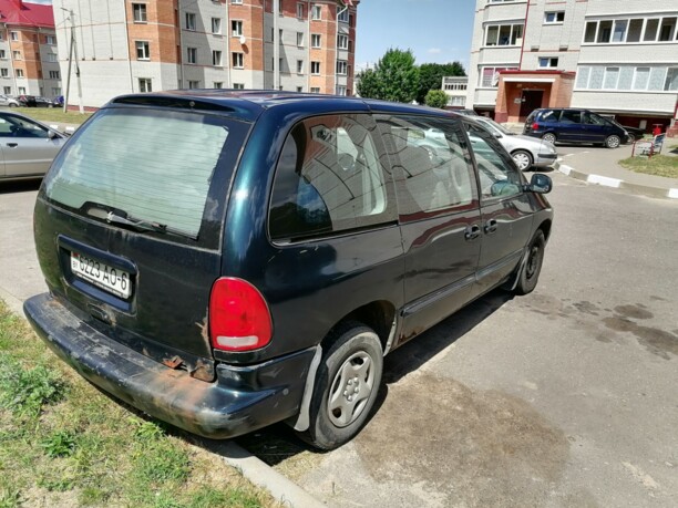Dodge Caravan III, 7 мест, 1997 г.