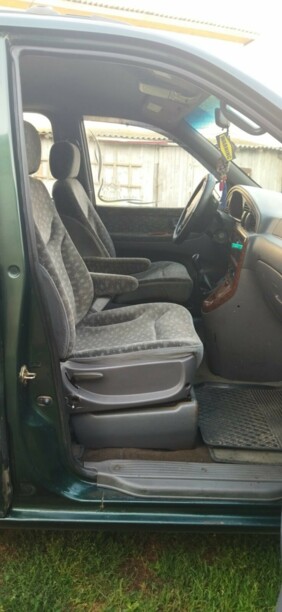 Kia Carnival I, 7 мест, 1999 г.