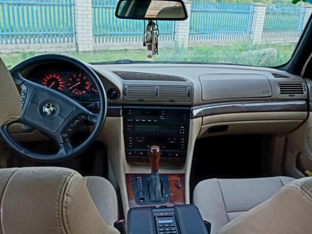 BMW 7 серия E38, 1994 г.