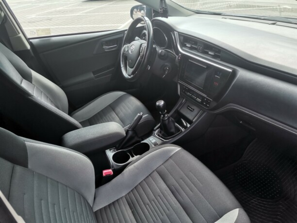 Toyota Auris II (E180) · Рестайлинг, 2016 г.