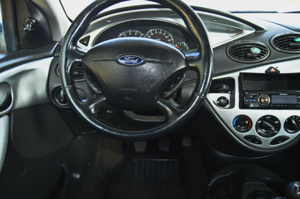 Ford Focus I · Рестайлинг, 2004 г.
