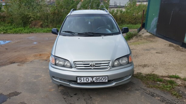 Toyota Picnic, 7 мест, 2000 г.