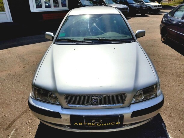 Volvo V40 I · Рестайлинг, 2000 г.