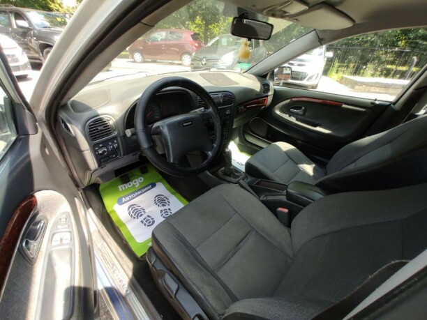 Volvo V40 I · Рестайлинг, 2000 г.
