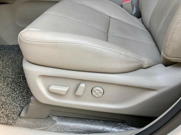Kia Carnival III, 7 мест, 2018 г.