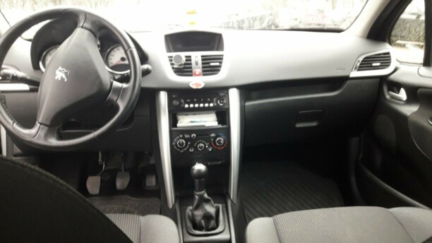 Peugeot 207 I · Рестайлинг, 2012 г.