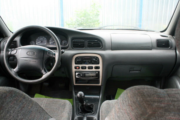 Kia Clarus I, 1998 г.