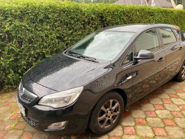 Opel Astra J, 2011 г.