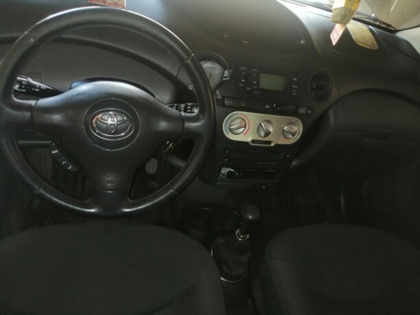 Toyota Yaris I (P1) · Рестайлинг, 2003 г.