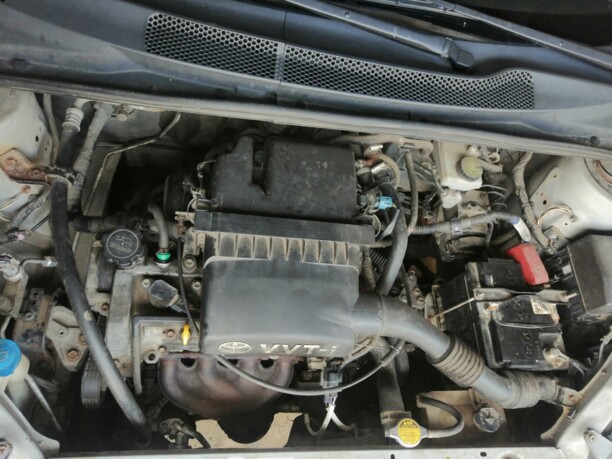 Toyota Yaris I (P1) · Рестайлинг, 2003 г.