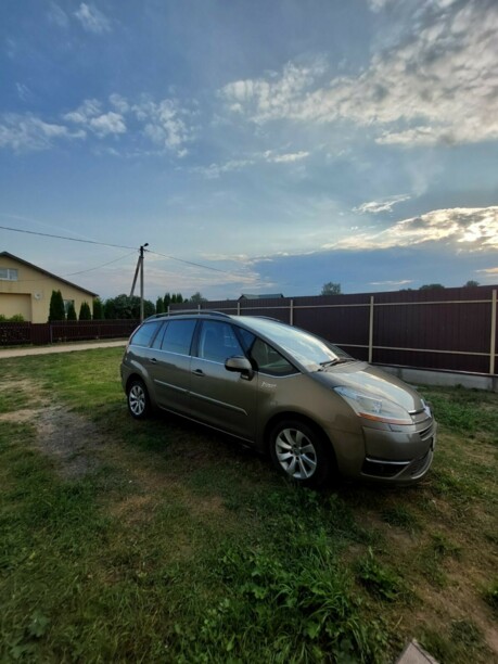 Citroen C4 Grand Picasso I, 7 мест, 2010 г.