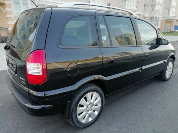 Opel Zafira A, 7 мест, 2002 г.