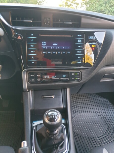 Toyota Auris II (E180) · Рестайлинг, 2016 г.