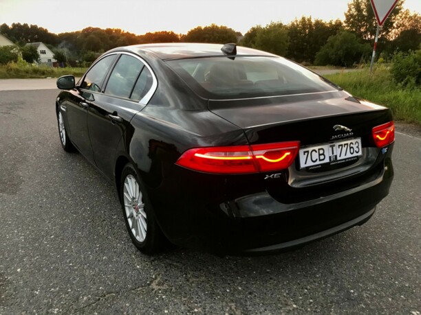 Jaguar XE, 2016 г.