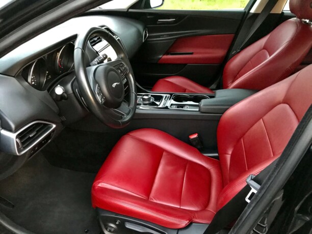 Jaguar XE, 2016 г.